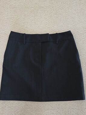 Express Stretch Black Skirt - Size 1/2